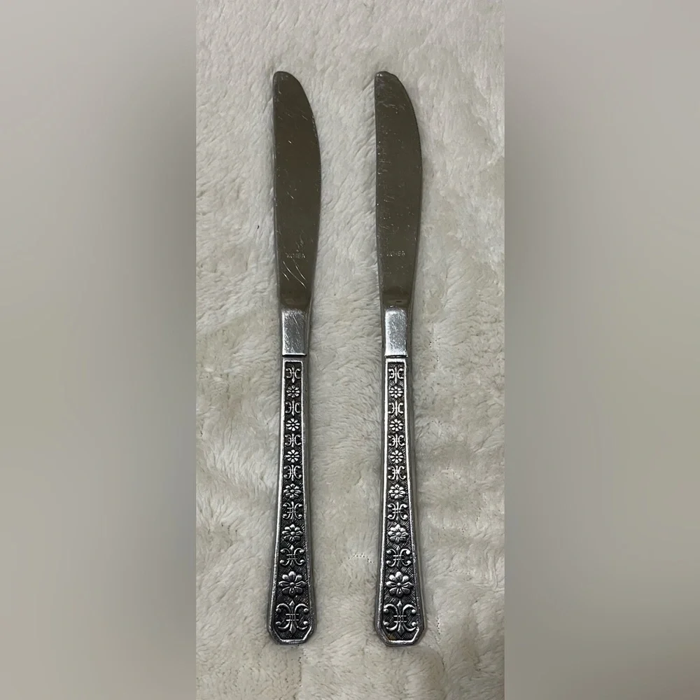 2 Interpur Stainless Flatware Korea FLORENZ Fleur 8 Pedal Flower Knives